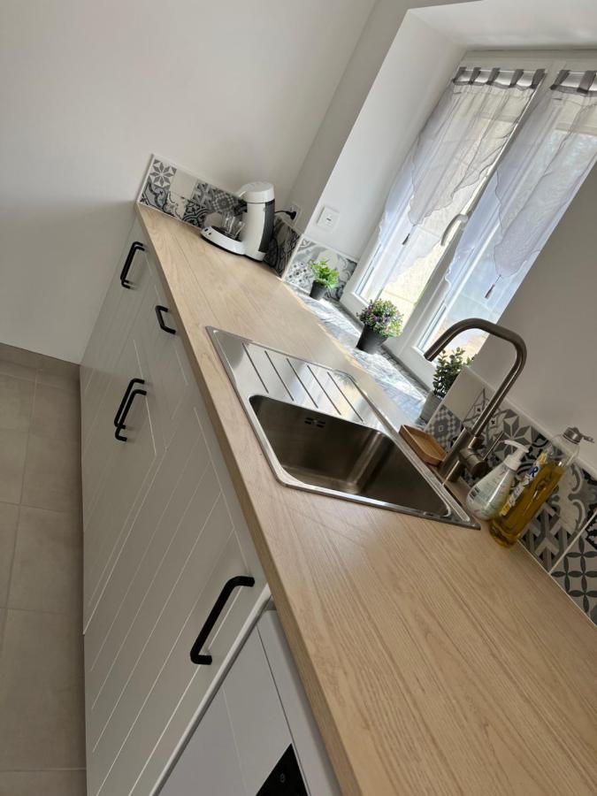 Maison Au Numero 21, Petit-Dejeuner Offert Villefranche-sur-Cher Exterior foto